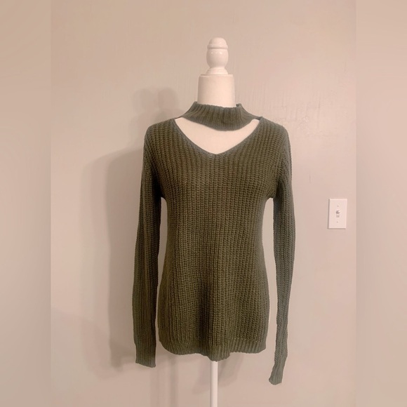 Planet Gold Deep Green V-Neck Sweater - Picture 1 of 5
